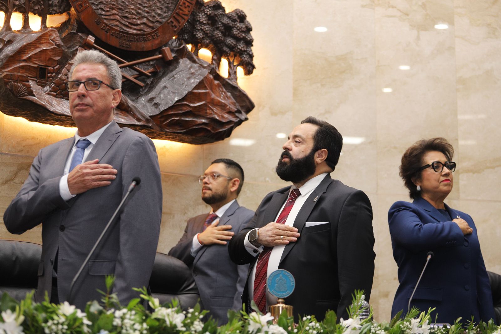 Cuestionan participación de Luis Redondo en aprobación de banco con lazos familiares