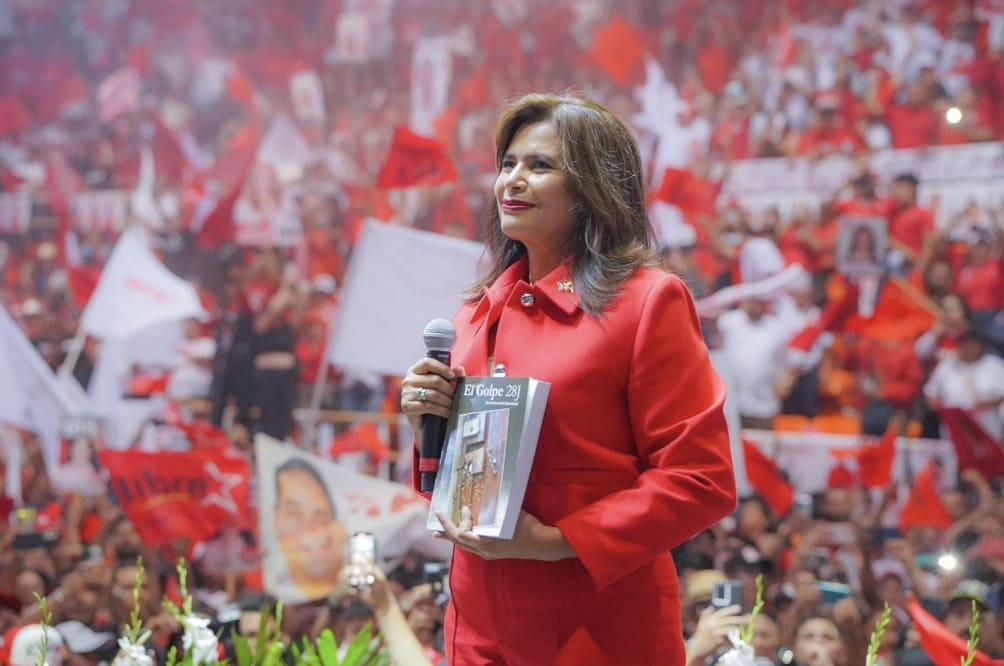 Economía hondureña bajo la campaña de Rixi Moncada contra “Las 10 Familias”