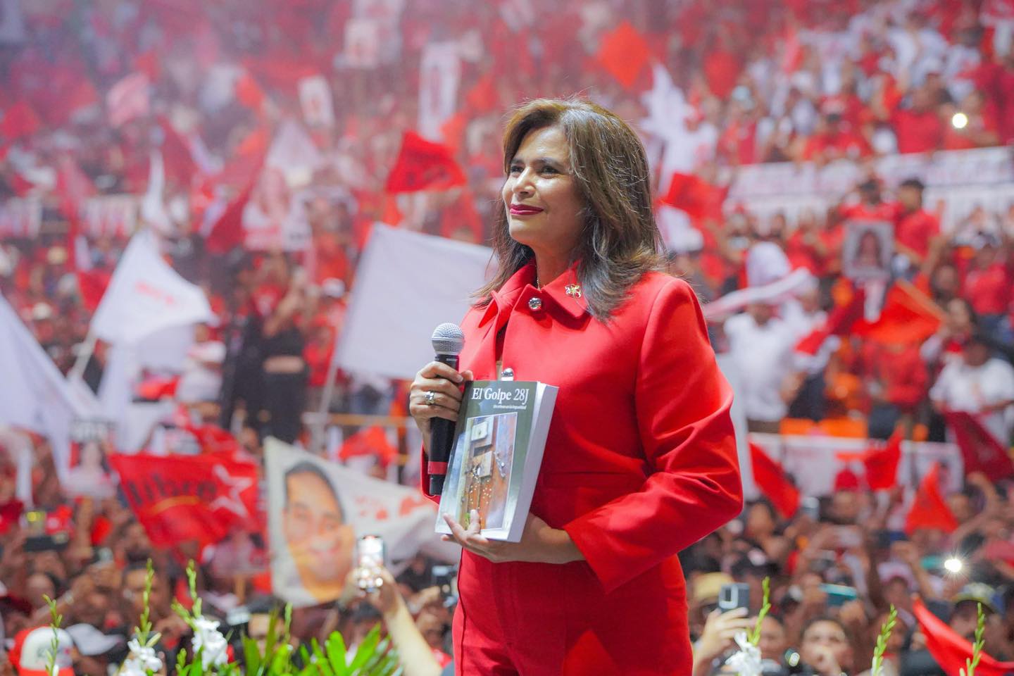 Impacto de la caída en encuestas y las tensiones en la campaña de LIBRE